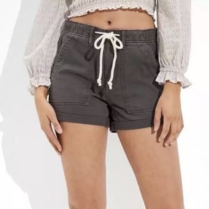 American Eagle Tomgirl low rise shorts size 4 27w gray NWT